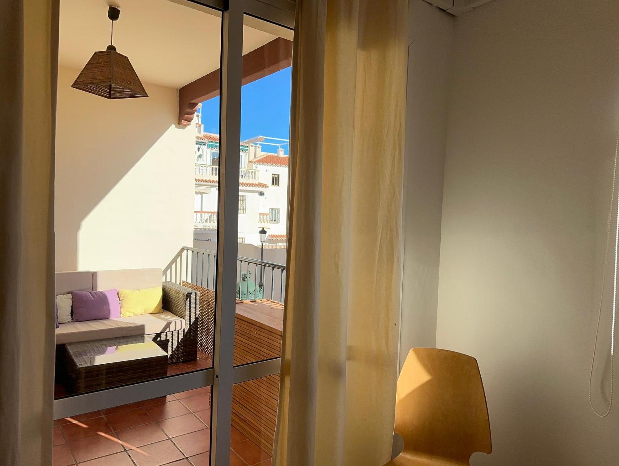Tiyoweh Apartamento Nerja Exterior foto
